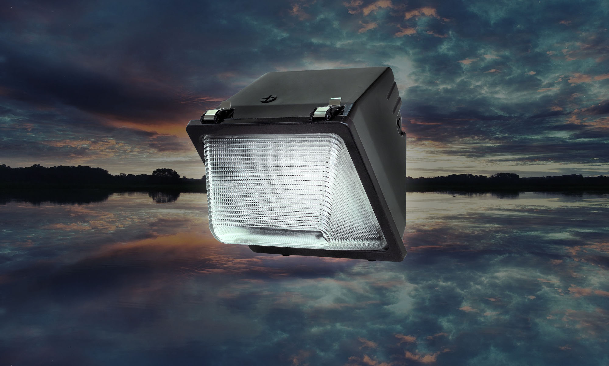 Wall Light with efficiency